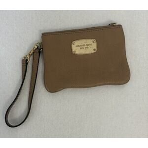 Michael Kors Wristlet‎ Tan Women’s Credit Card Coin Purse (a)